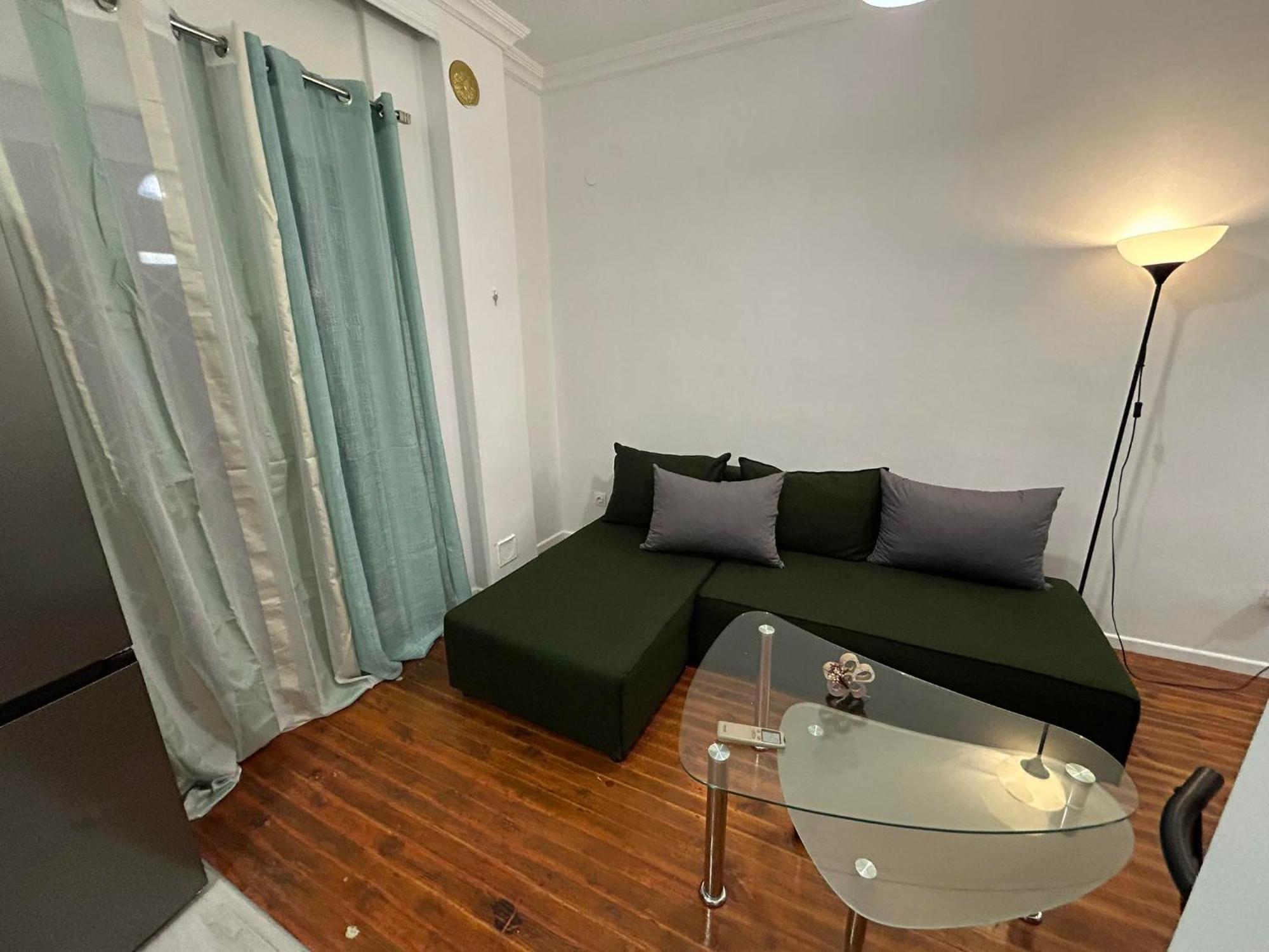 Calm Corner Delfon Apartment เทสซาโลนิกิ ภายนอก รูปภาพ