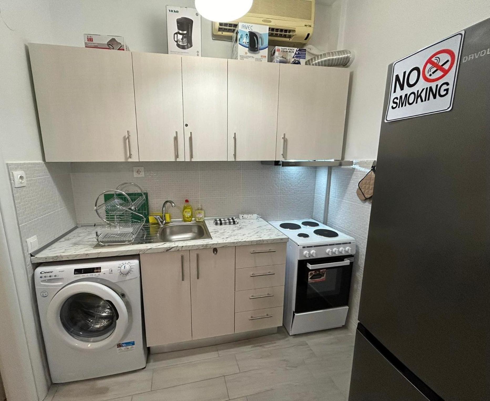 Calm Corner Delfon Apartment เทสซาโลนิกิ ภายนอก รูปภาพ