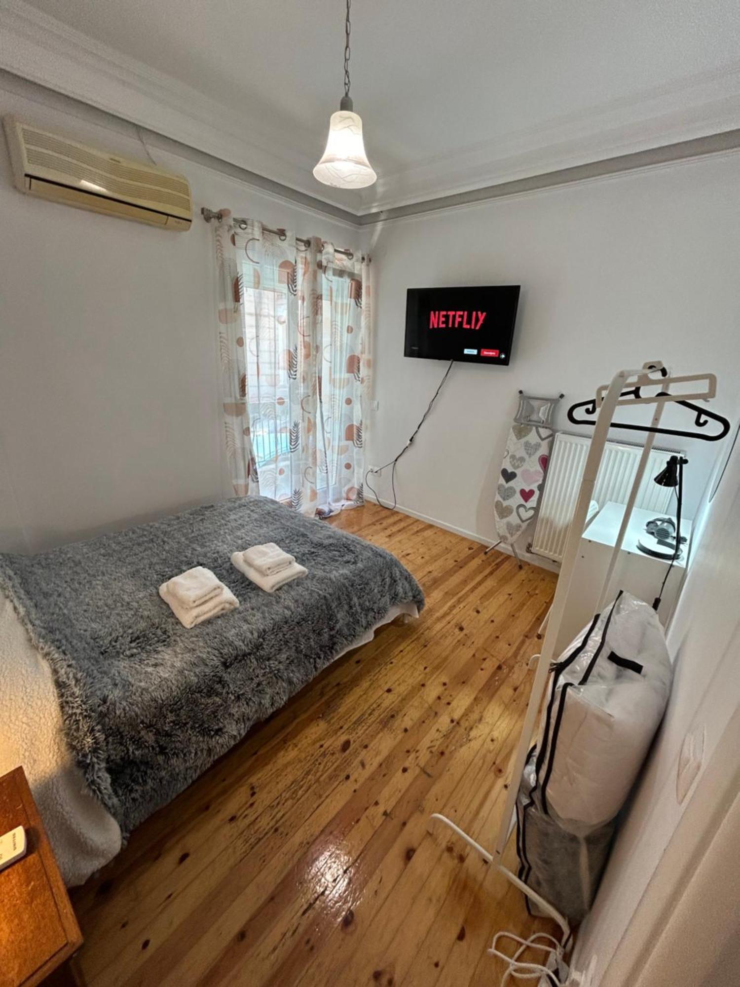 Calm Corner Delfon Apartment เทสซาโลนิกิ ภายนอก รูปภาพ